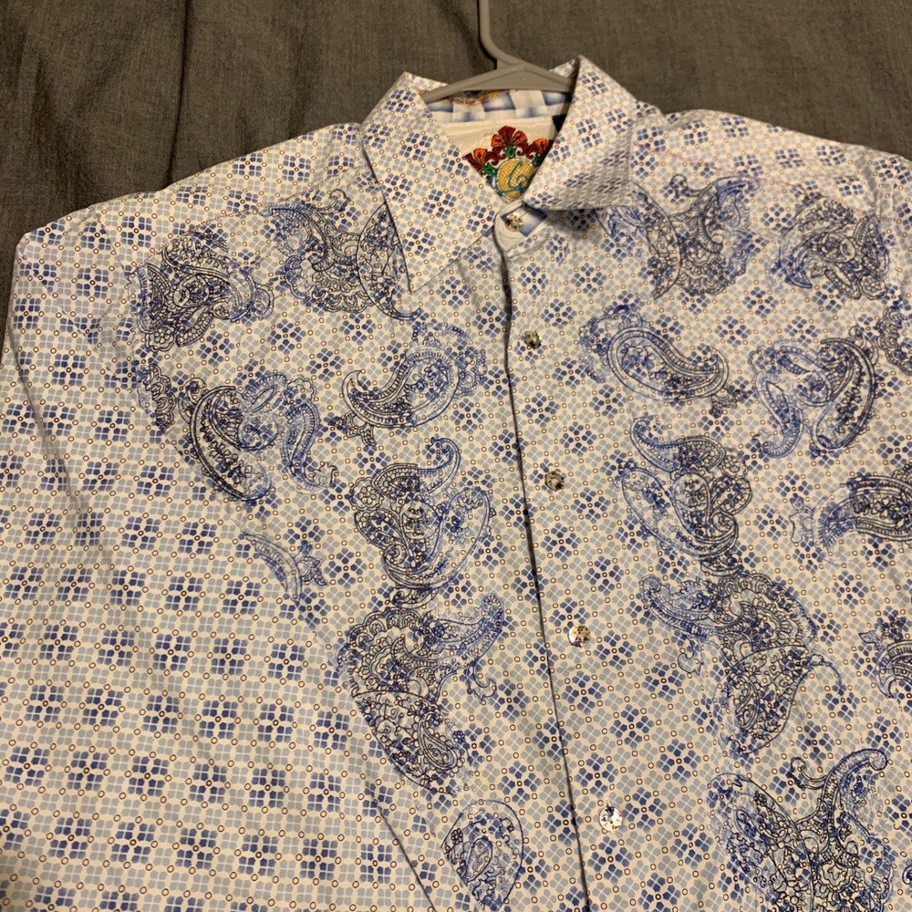 Robert Graham shirt